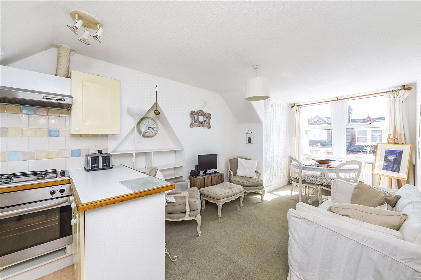 Kitchen/Reception